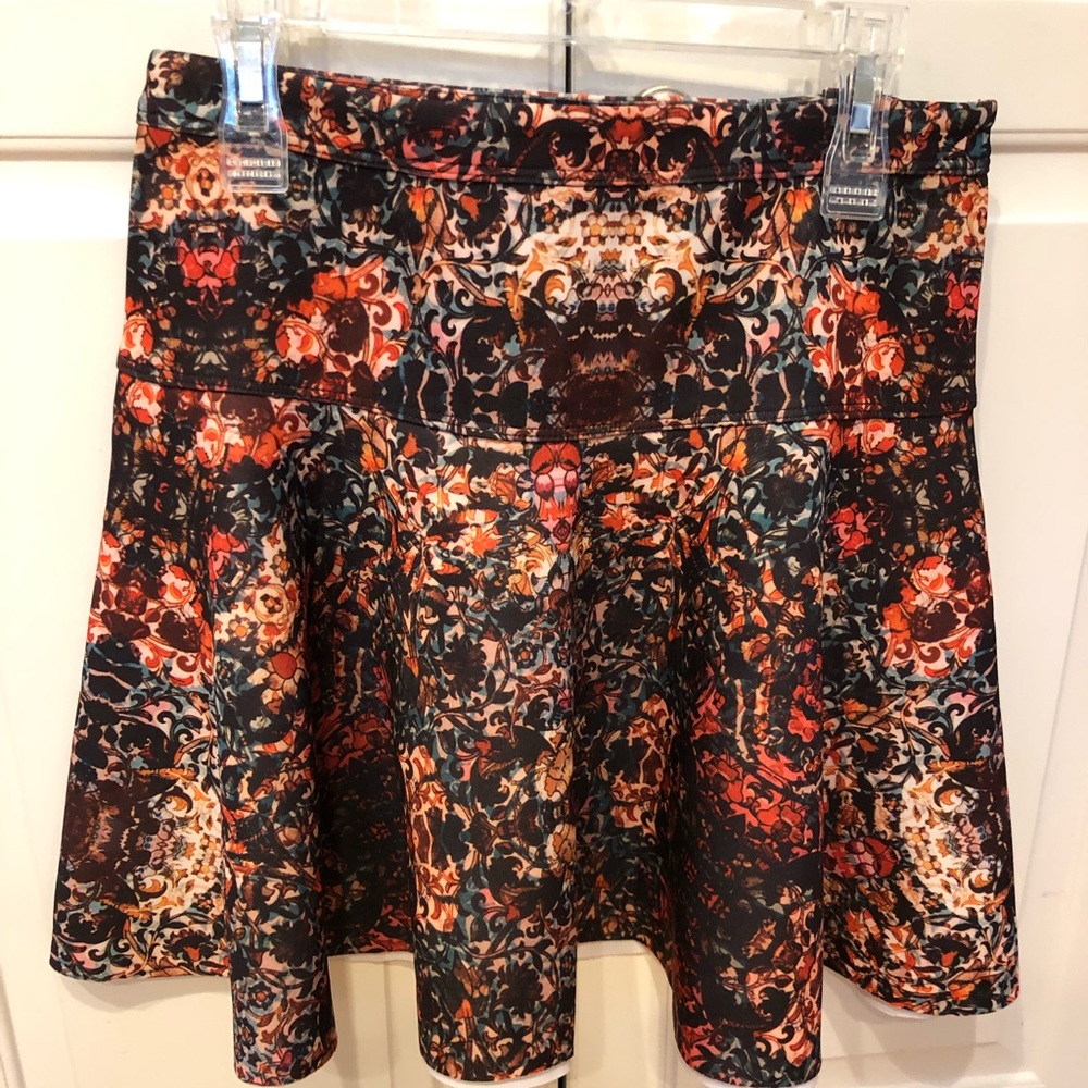 Skirt- with floral pattern Abercrombie & fitch